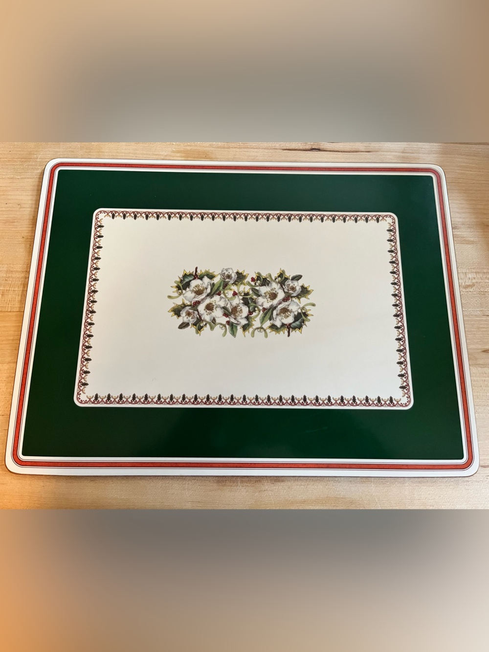 Spode Christmas Rose cork-backed Green and White Floral Placemats - 8